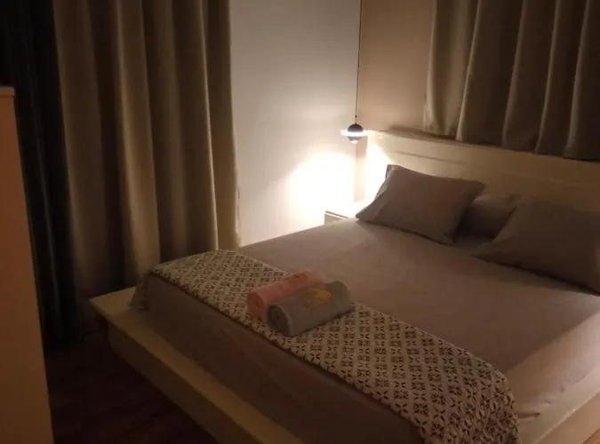 Luxurygetaway2 / Brand New 2br / Fully Furnished / Wi-fi / Full Kitchen